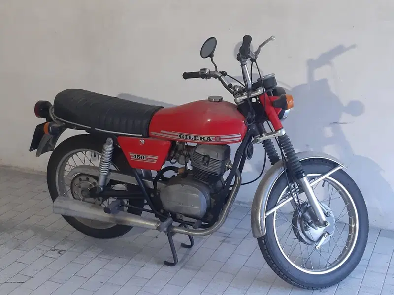 Gilera Arcore 150 5v (3)