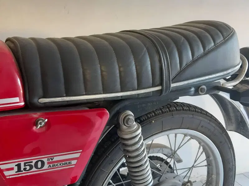 Gilera Arcore 150 5v (4)