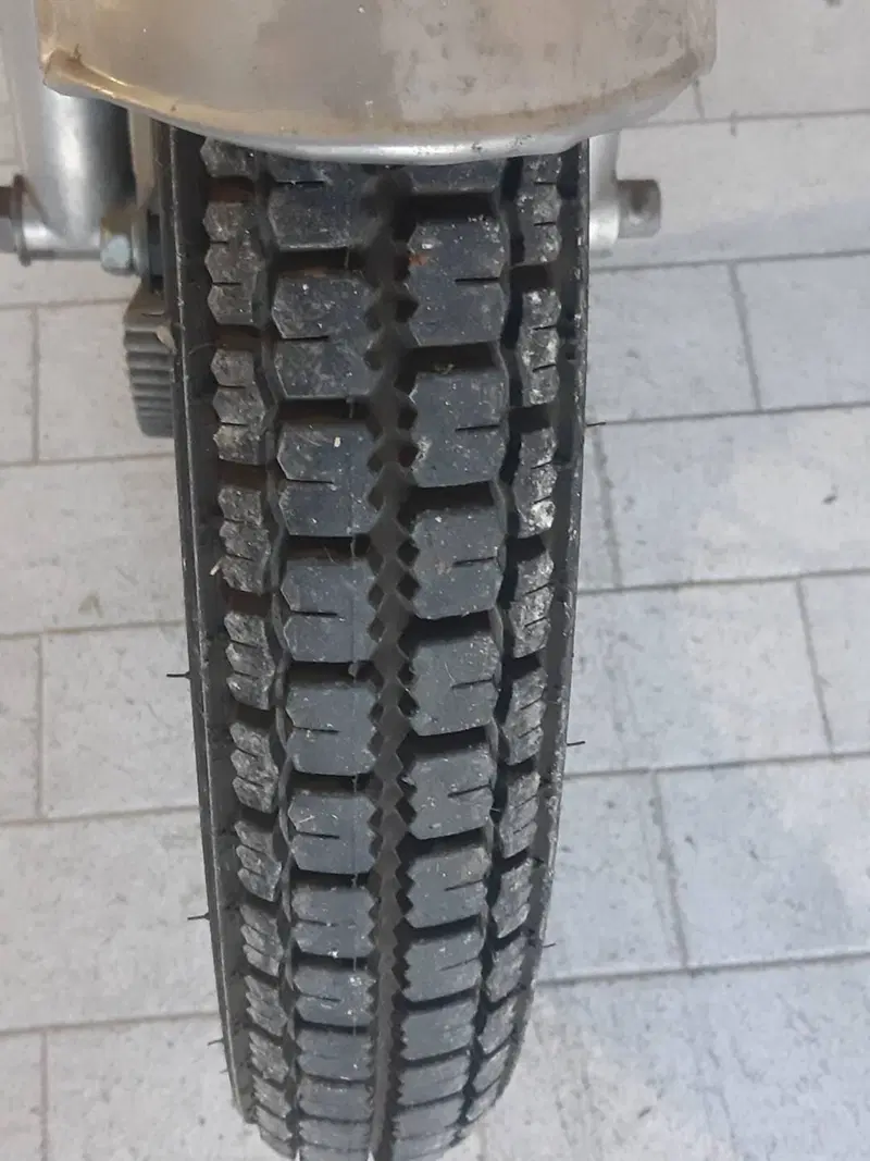 Gilera Arcore 150 5v (6)