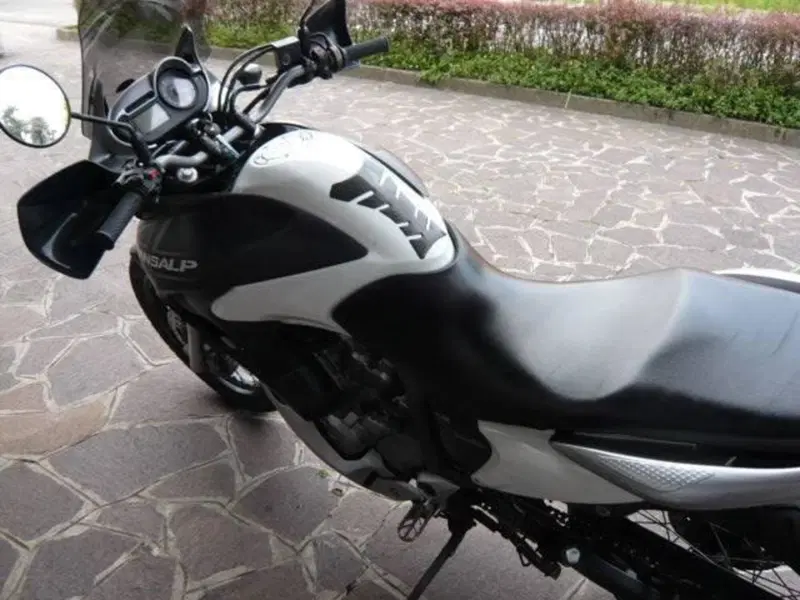 Honda Transalp XL 700 V (2007 - 2013) (4)