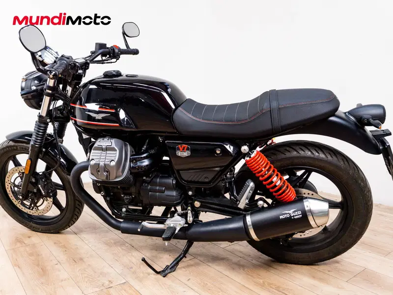 Moto Guzzi V7 850 Stone Special Abs (2021) (7)