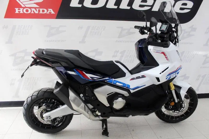 Honda X-ADV 750 Special Edition (2026) (2)