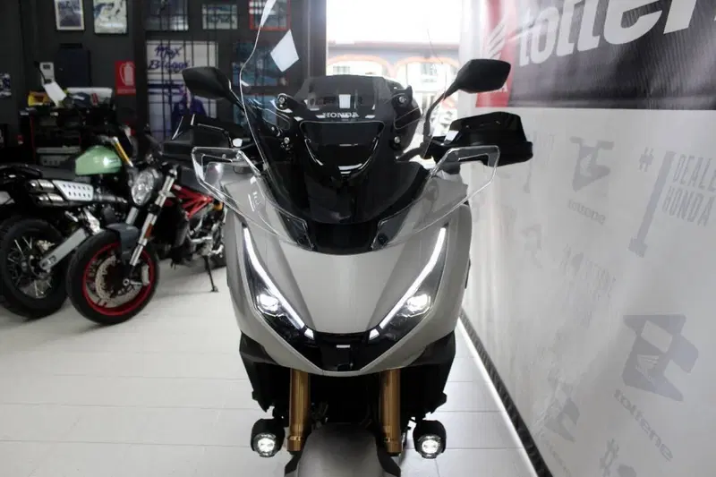 Honda NT 1100 Travel DCT (2022 - 24) (4)