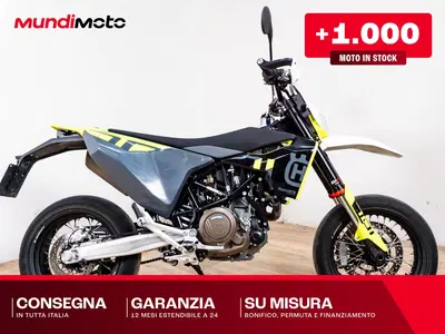 Husqvarna 701 Supermoto (2022) usata