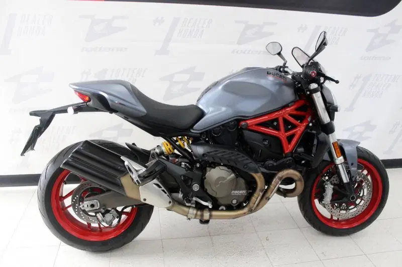 Ducati Monster 821 ABS (2014 - 17) (2)