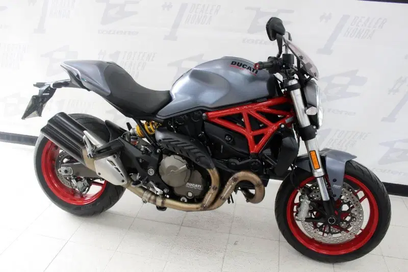 Ducati Monster 821 ABS (2014 - 17) (3)