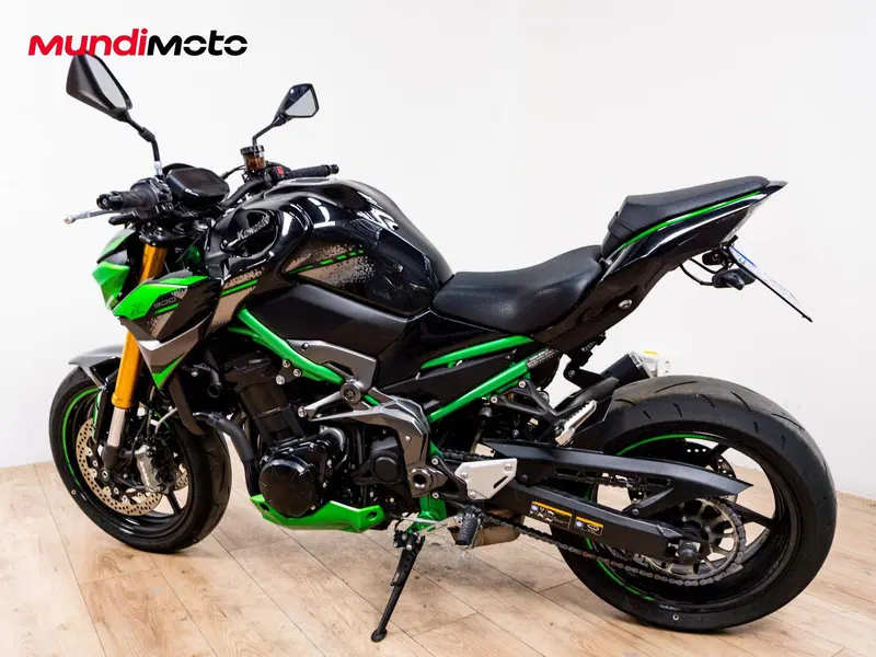 Kawasaki Z 900 SE (2025 - 26) (7)