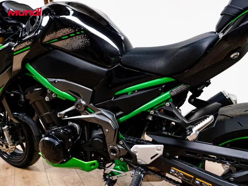 Kawasaki Z 900 SE (2025 - 26) (9)