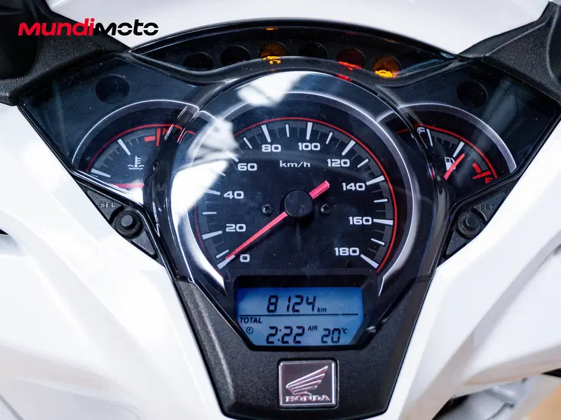 Honda SH 300 i ABS (2013 - 14) (12)