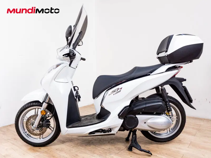 Honda SH 300 i ABS (2013 - 14) (6)