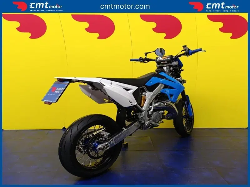 Tm Moto SMR 125 (2012) (4)