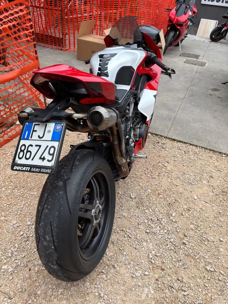 Ducati Panigale V4 R (2023 - 24) (3)