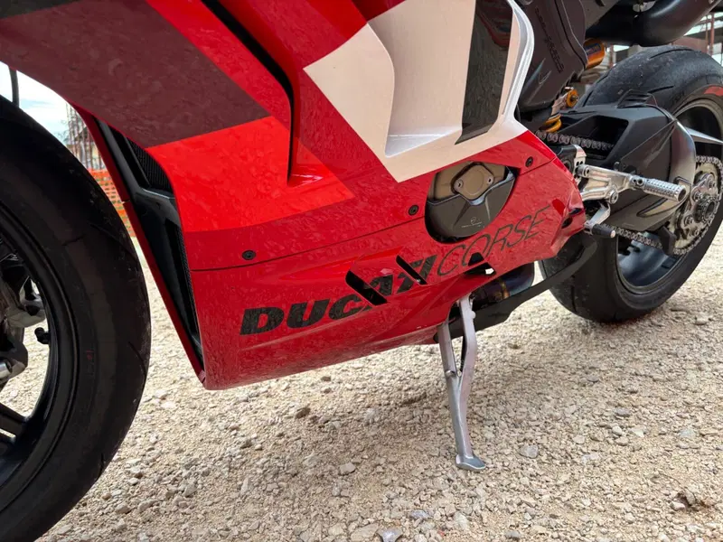 Ducati Panigale V4 R (2023 - 24) (8)