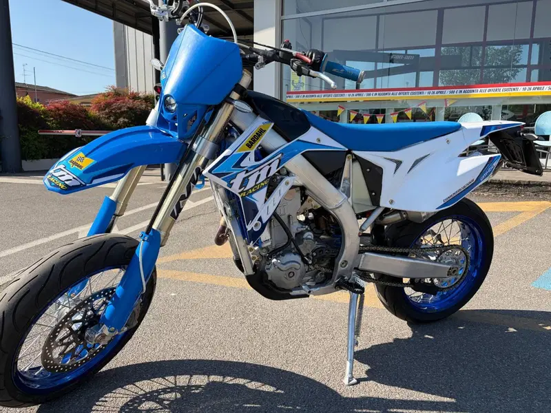 Tm Moto SMM 450 Fi ES (2018) (5)