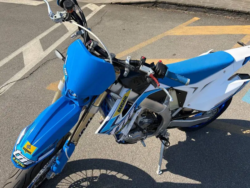 Tm Moto SMM 450 Fi ES (2018) (6)