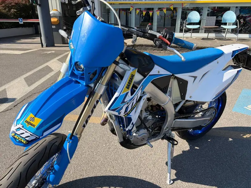 Tm Moto SMM 450 Fi ES (2018) (14)