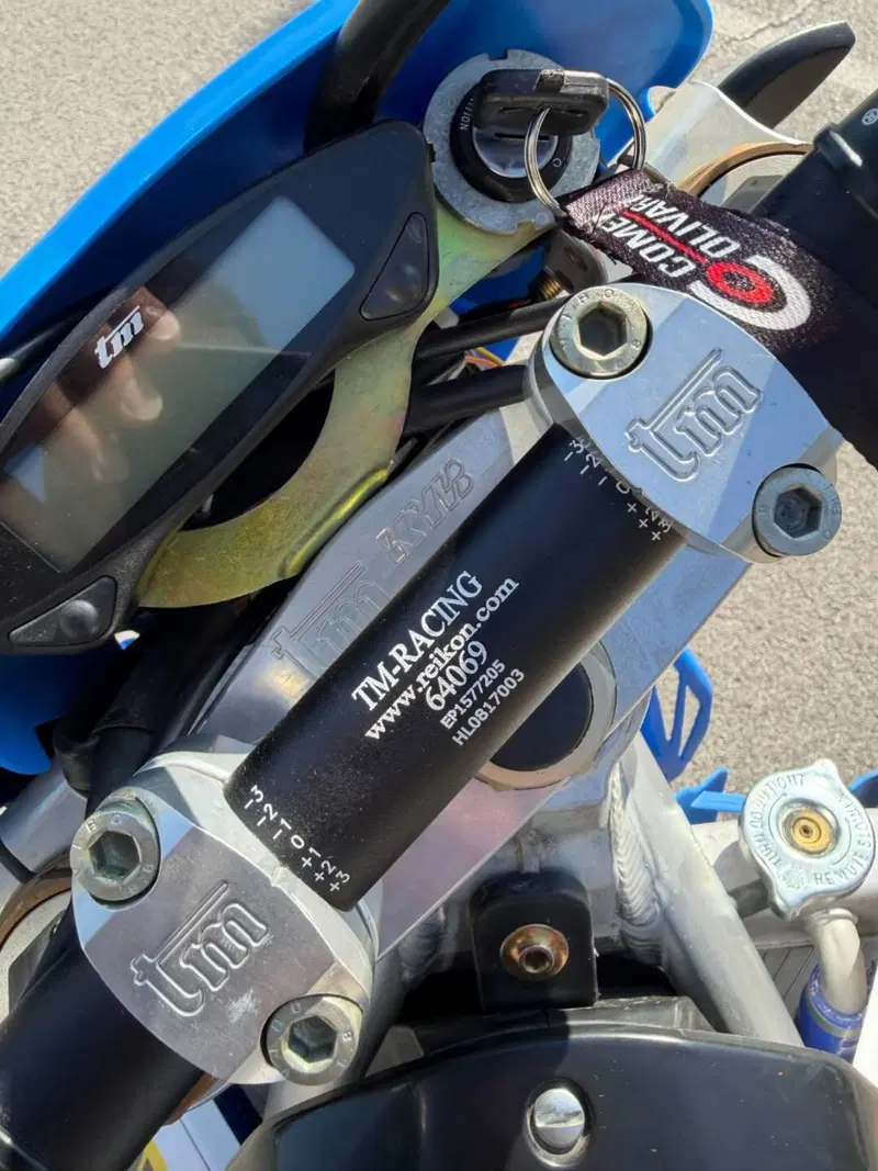 Tm Moto SMM 450 Fi ES (2018) (15)