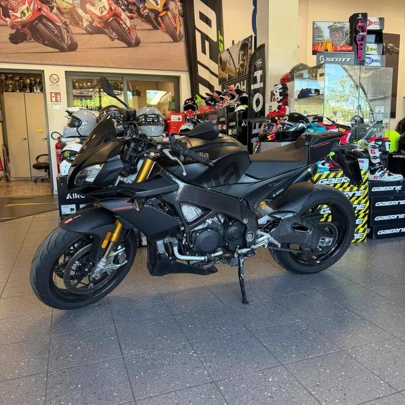 Aprilia Tuono V4 Factory (2019 - 20) (2)