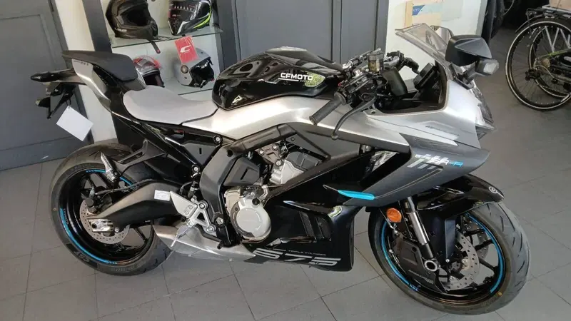 CFMOTO 675SR-R (2025 - 26) (2)
