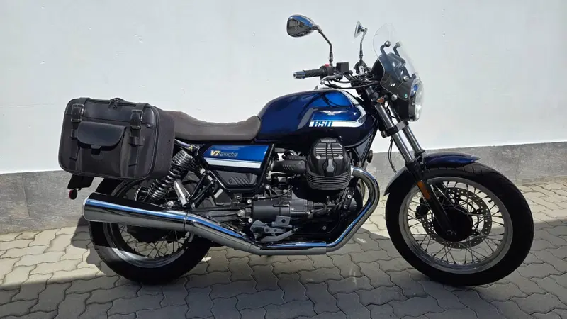 Moto Guzzi V7 Special (2021 - 24) (3)