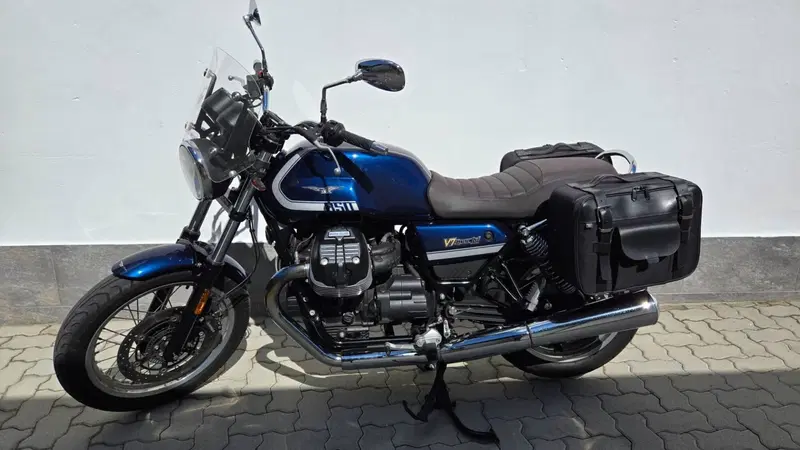 Moto Guzzi V7 Special (2021 - 24) (5)
