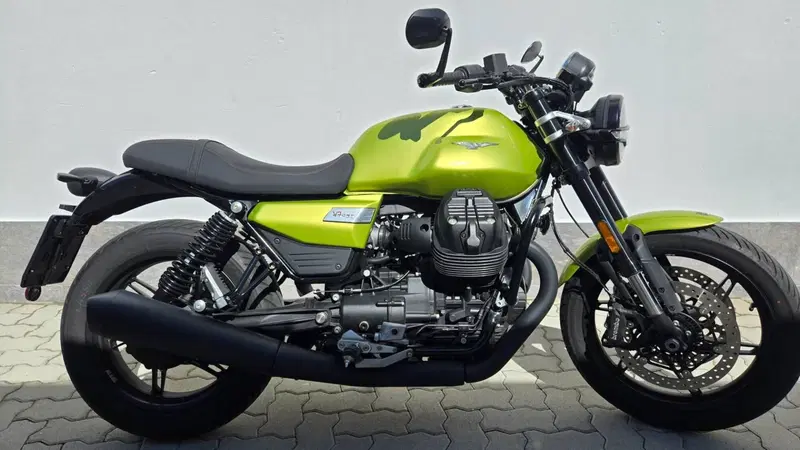Moto Guzzi V7 Sport (2025 - 26) (3)
