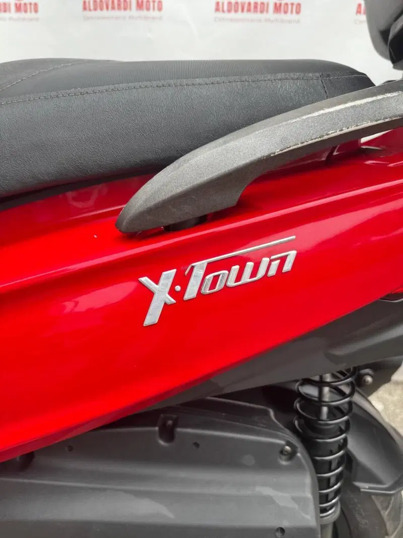 Kymco X-Town 300i ABS (2016 - 20) (4)