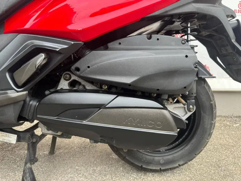 Kymco X-Town 300i ABS (2016 - 20) (6)