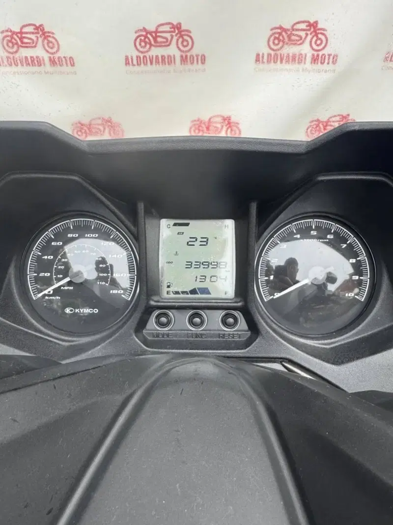 Kymco X-Town 300i ABS (2016 - 20) (11)