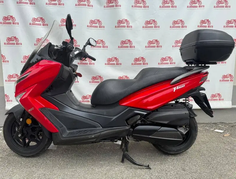 Kymco X-Town 300i ABS (2016 - 20) (2)