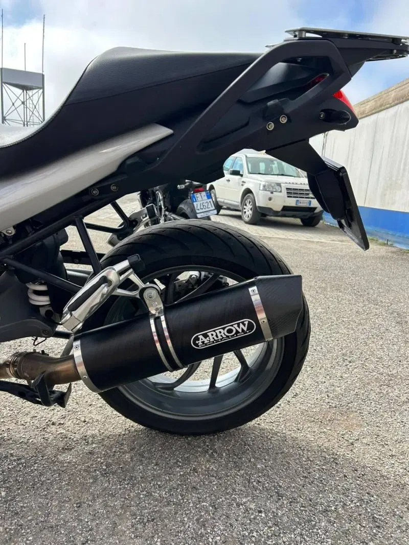 Bmw R 1200 R (2006 - 11) (6)