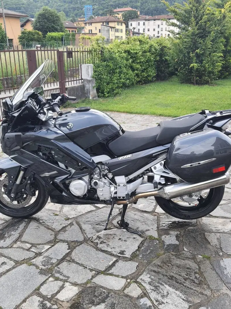 Yamaha FJR 1300 AE (2012 - 15) (2)