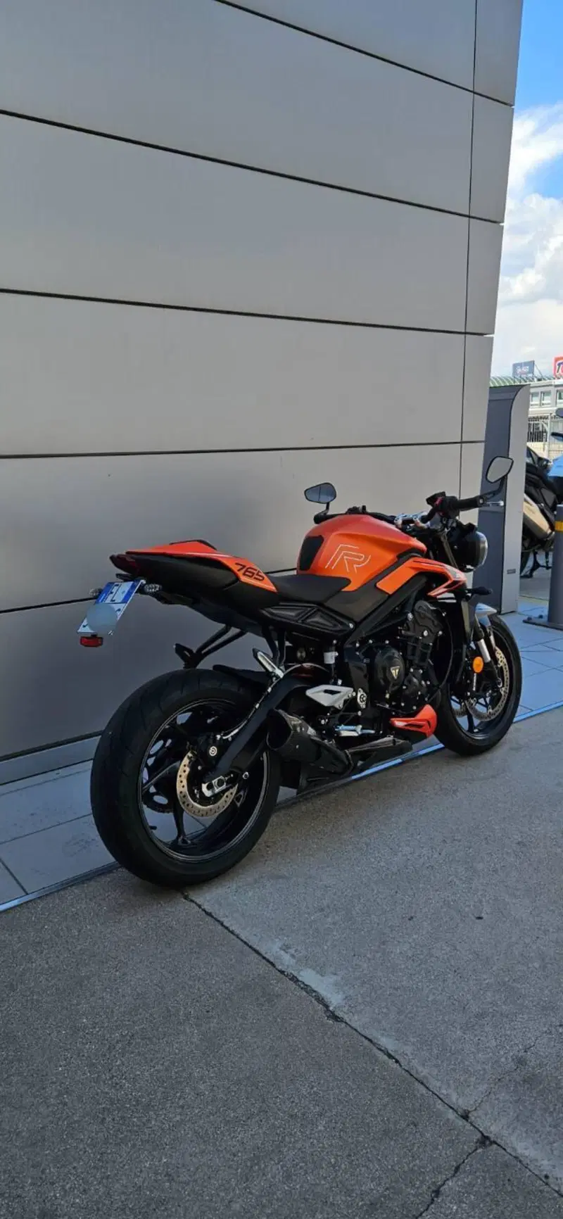 Triumph Street Triple 765 R (2023 - 26) (2)