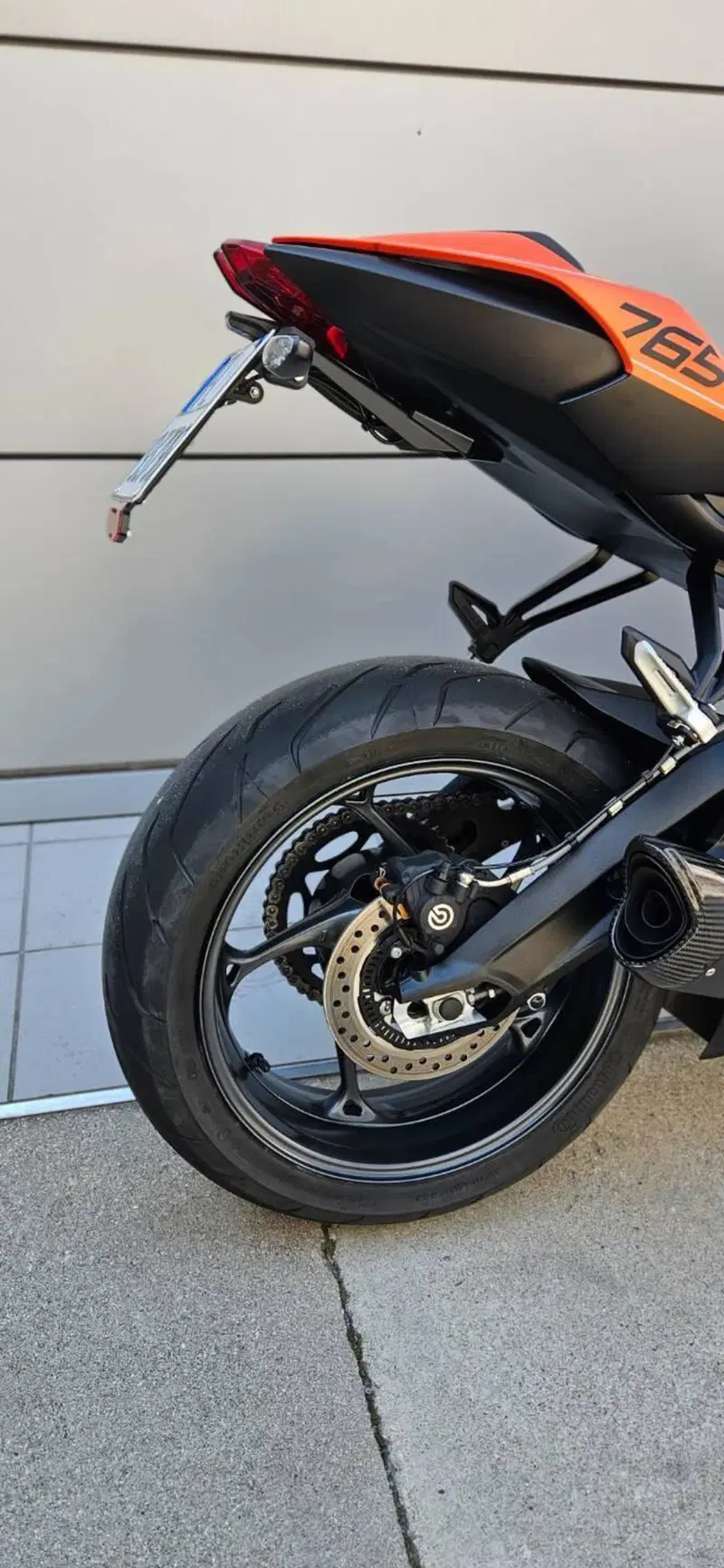 Triumph Street Triple 765 R (2023 - 26) (15)