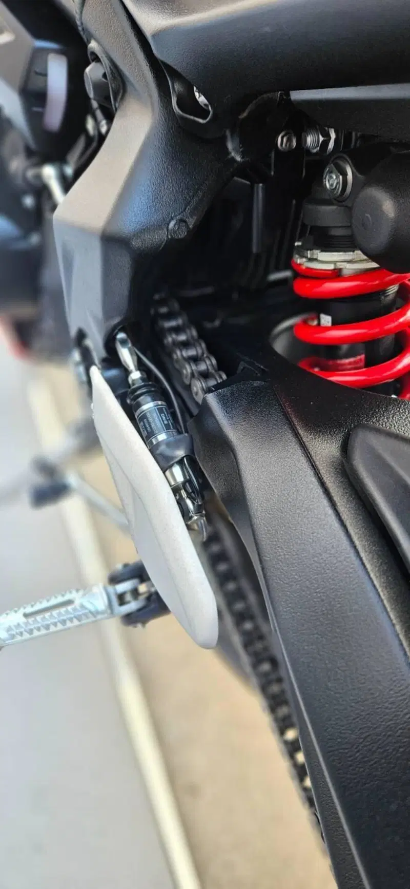 Triumph Street Triple 765 R (2023 - 26) (17)