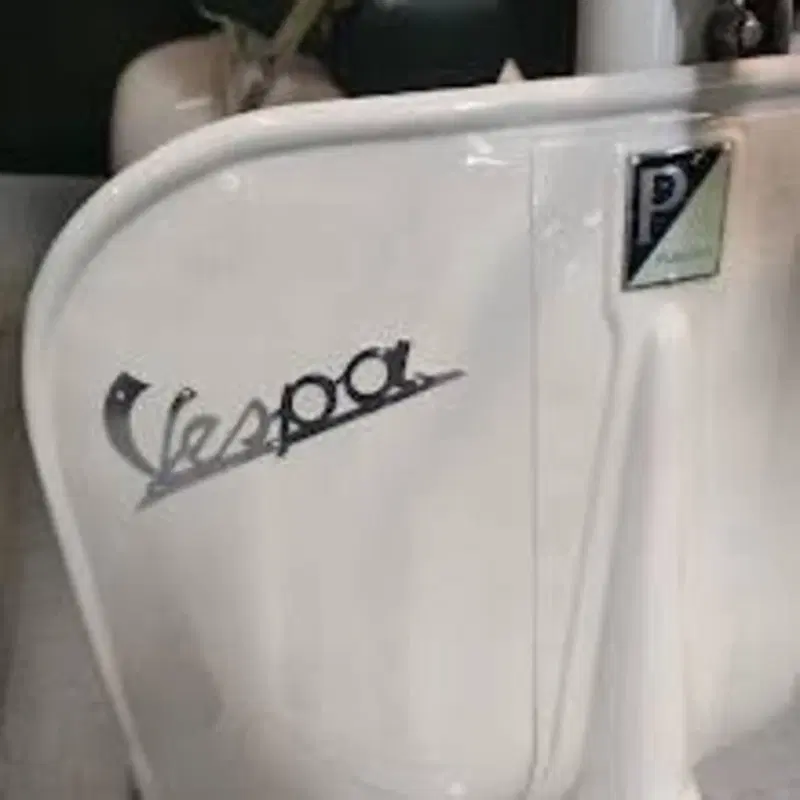 Piaggio Vespa 125 (6)