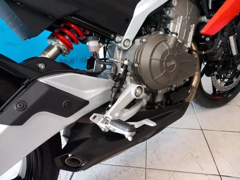 Aprilia Tuono 457 (2025 - 26) (14)