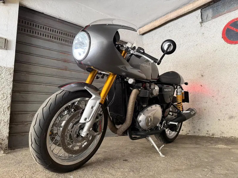 Triumph Thruxton 1200 R (2016) (13)