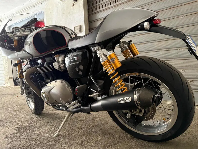 Triumph Thruxton 1200 R (2016) (14)
