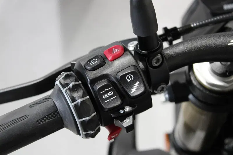 Bmw S 1000 R (2021 - 24) (8)