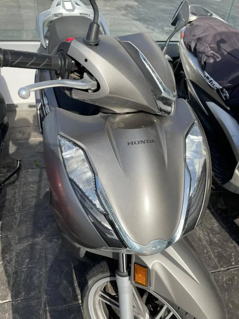 Honda SH 350 (2021 - 24) (3)