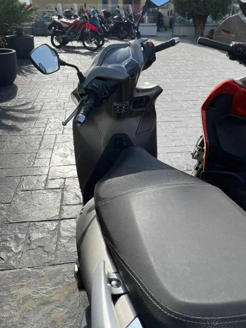 Honda SH 350 (2021 - 24) (4)