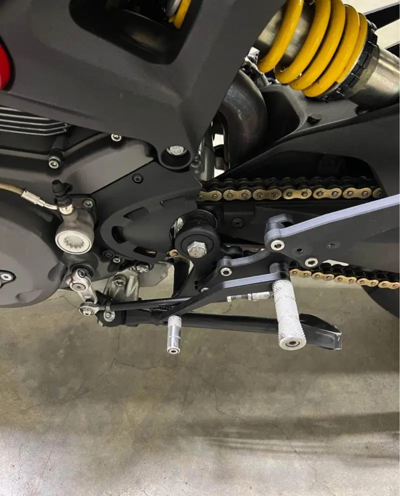 Ducati Monster 796 (2010 - 13) (5)