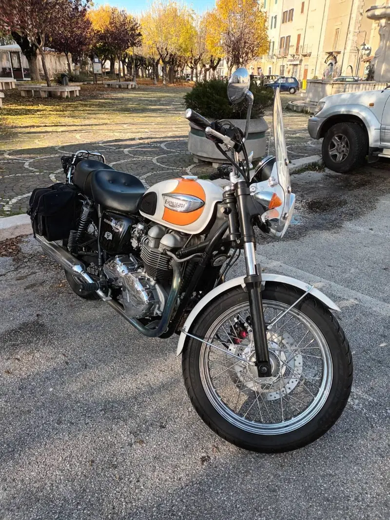 Triumph Bonneville T100 (2001 - 07)