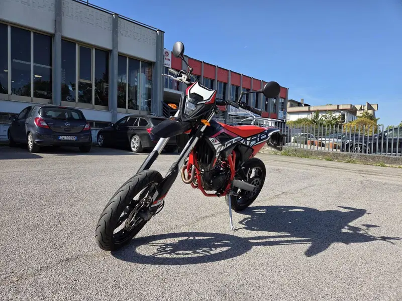 Betamotor RR 125 4T Motard LC (2021 - 23) (3)