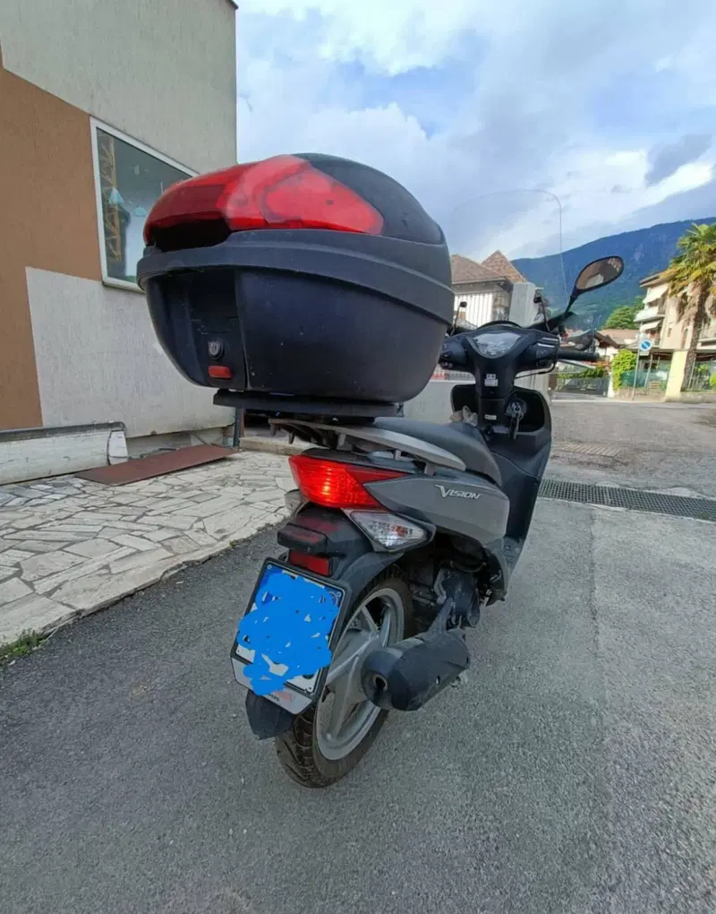 Honda Vision 110 (2011 - 16) (3)