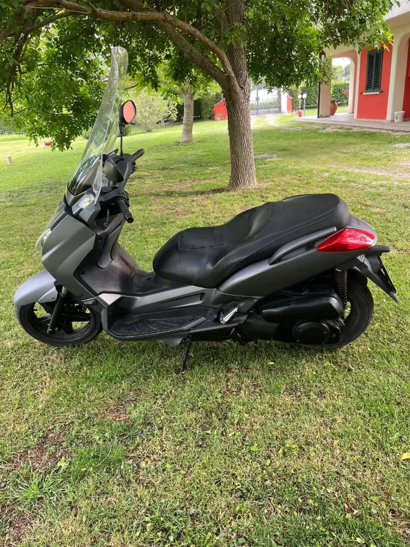 Yamaha X-Max 250 (2005 - 07) (3)