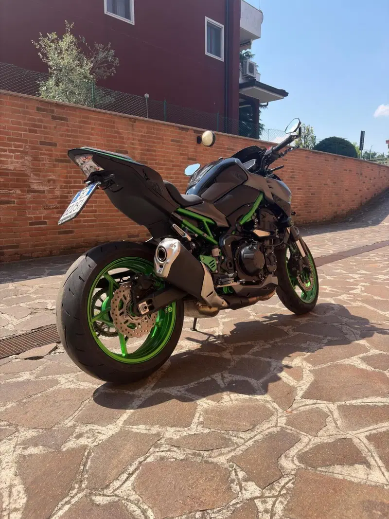 Kawasaki Z 900 (2021 - 24) (3)