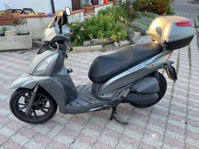 Kymco People 125i GT (2010 - 17) (3)