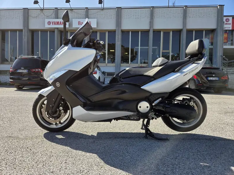 Yamaha T-Max 500 White Max (2010 - 11) (4)